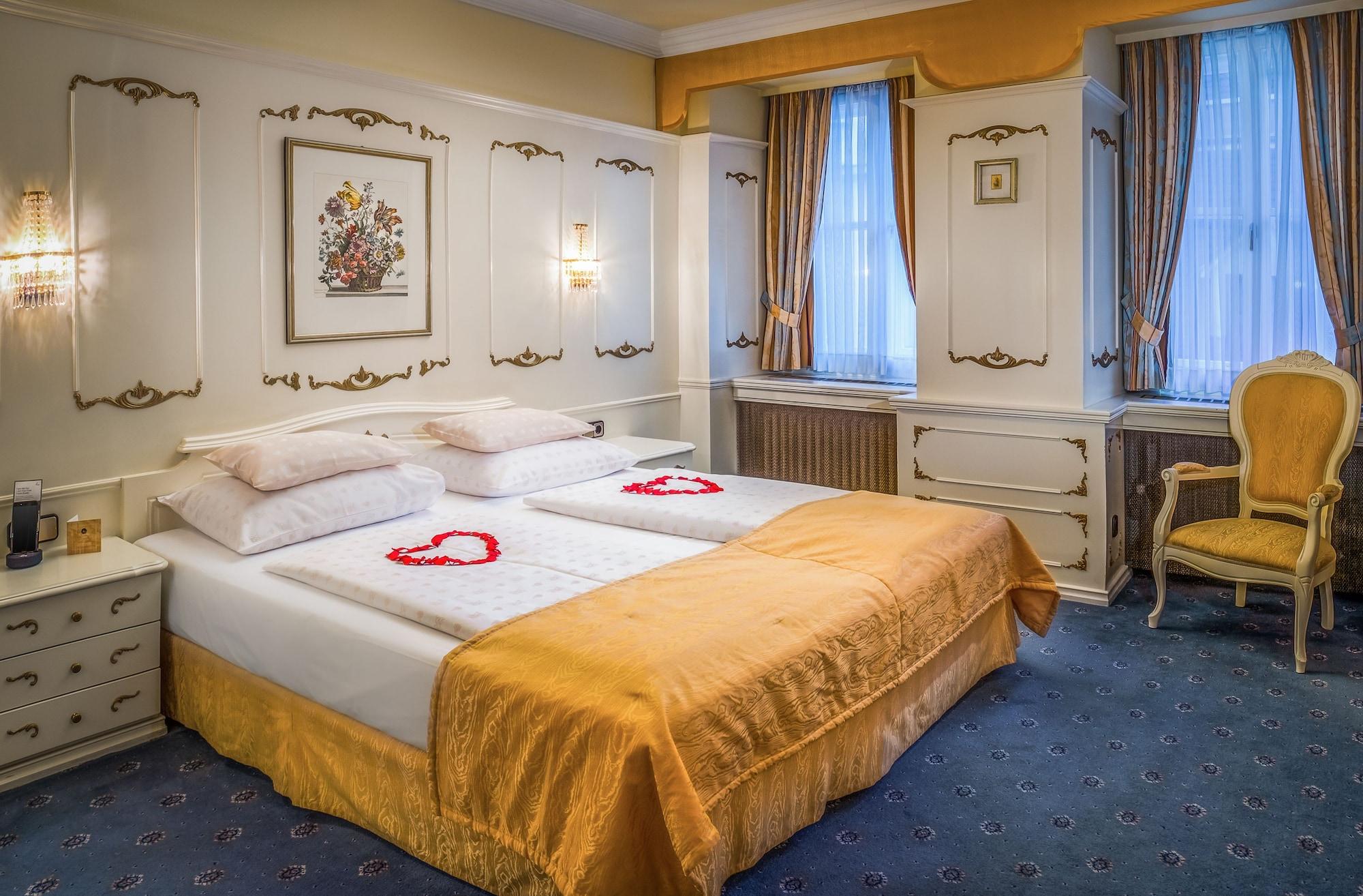 ชลอสส์โฮเต็ล โรมิเชอร์ ไคเซอร์ Hotel เวียนนา ภายนอก รูปภาพ